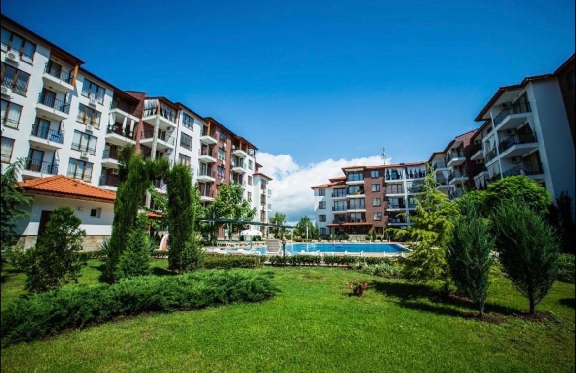Private Apartments In Apolon Rawda Exterior foto