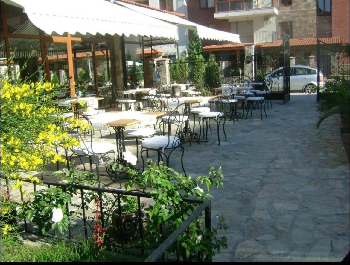 Private Apartments In Apolon Rawda Exterior foto