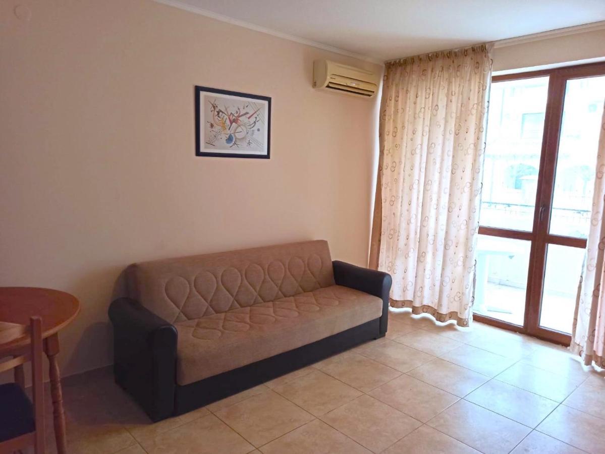 Private Apartments In Apolon Rawda Exterior foto