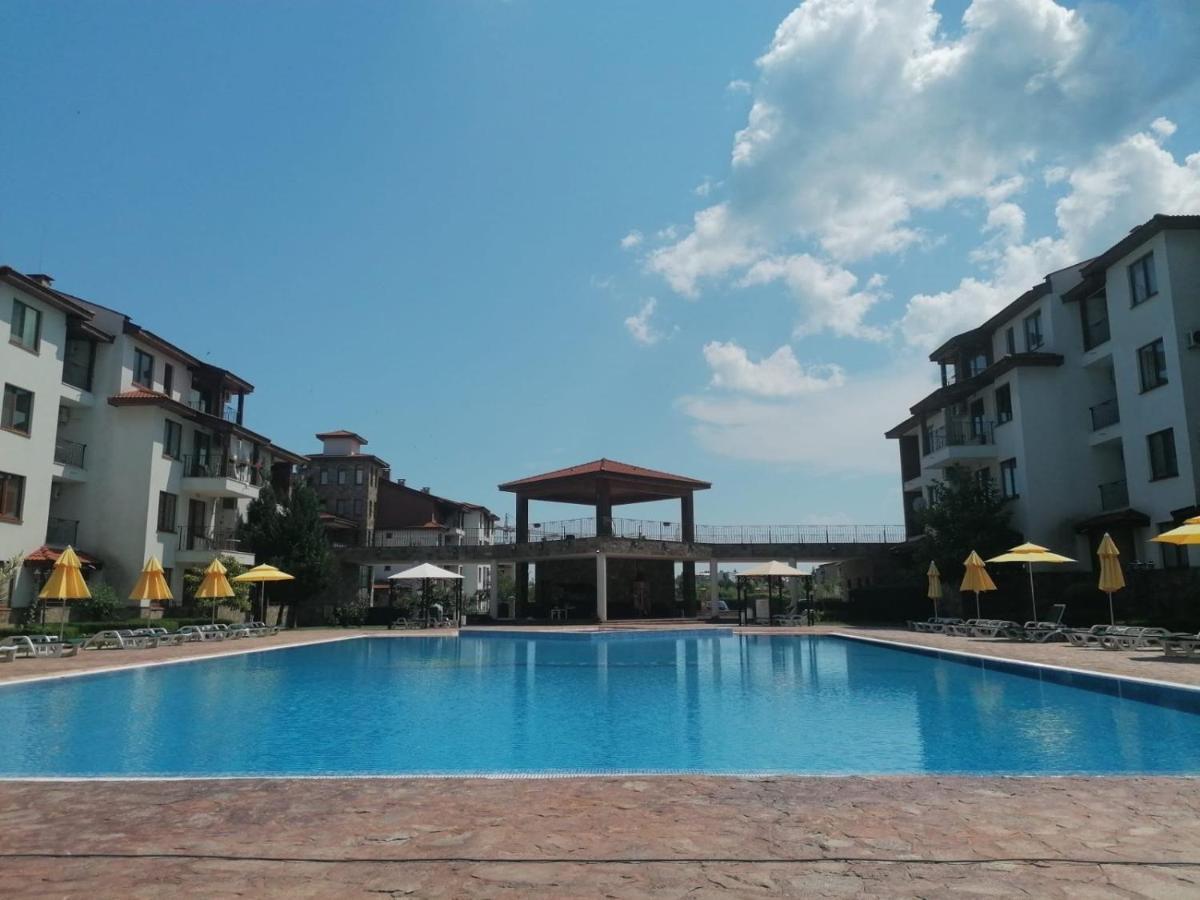Private Apartments In Apolon Rawda Exterior foto