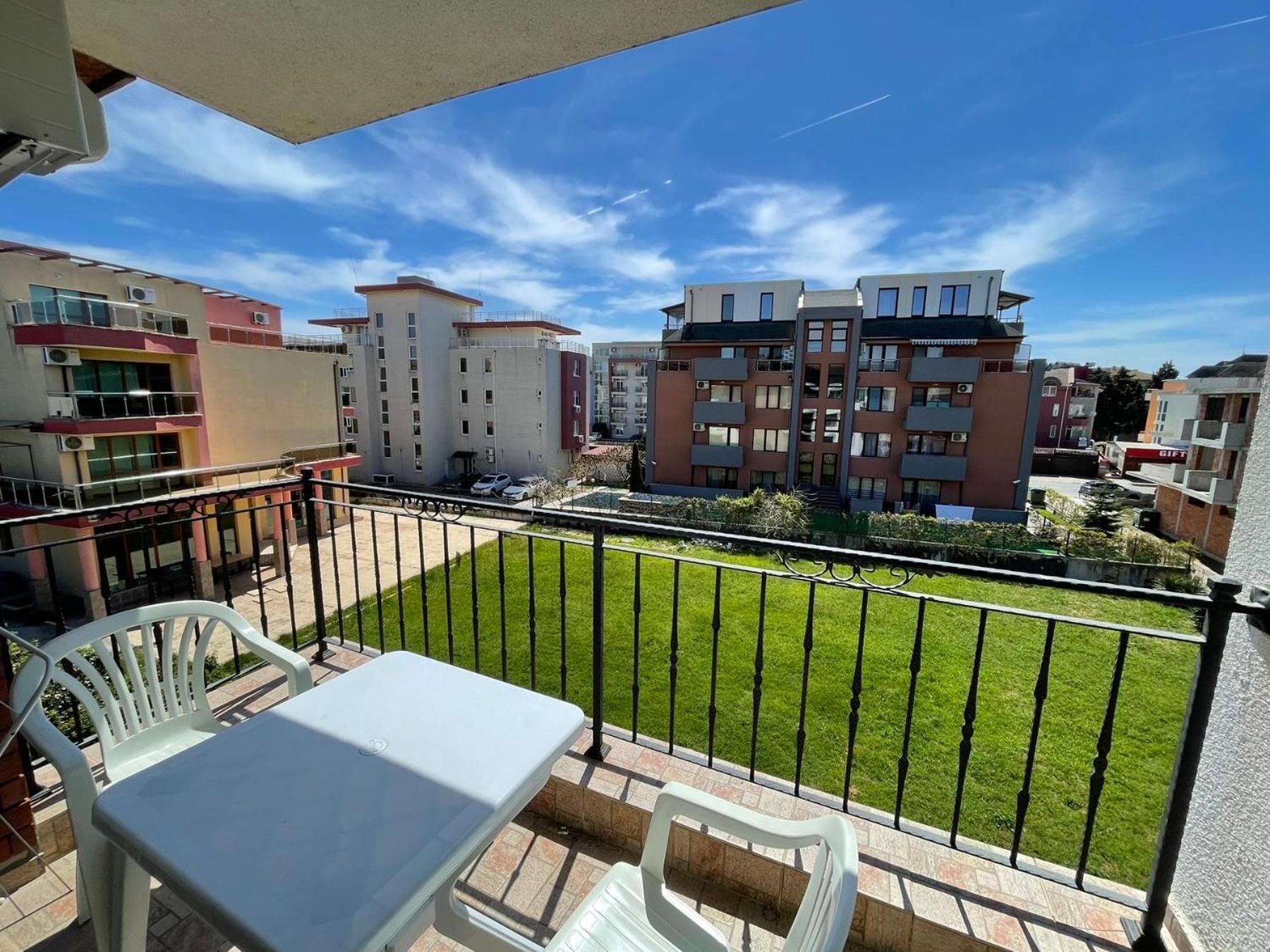 Private Apartments In Apolon Rawda Exterior foto